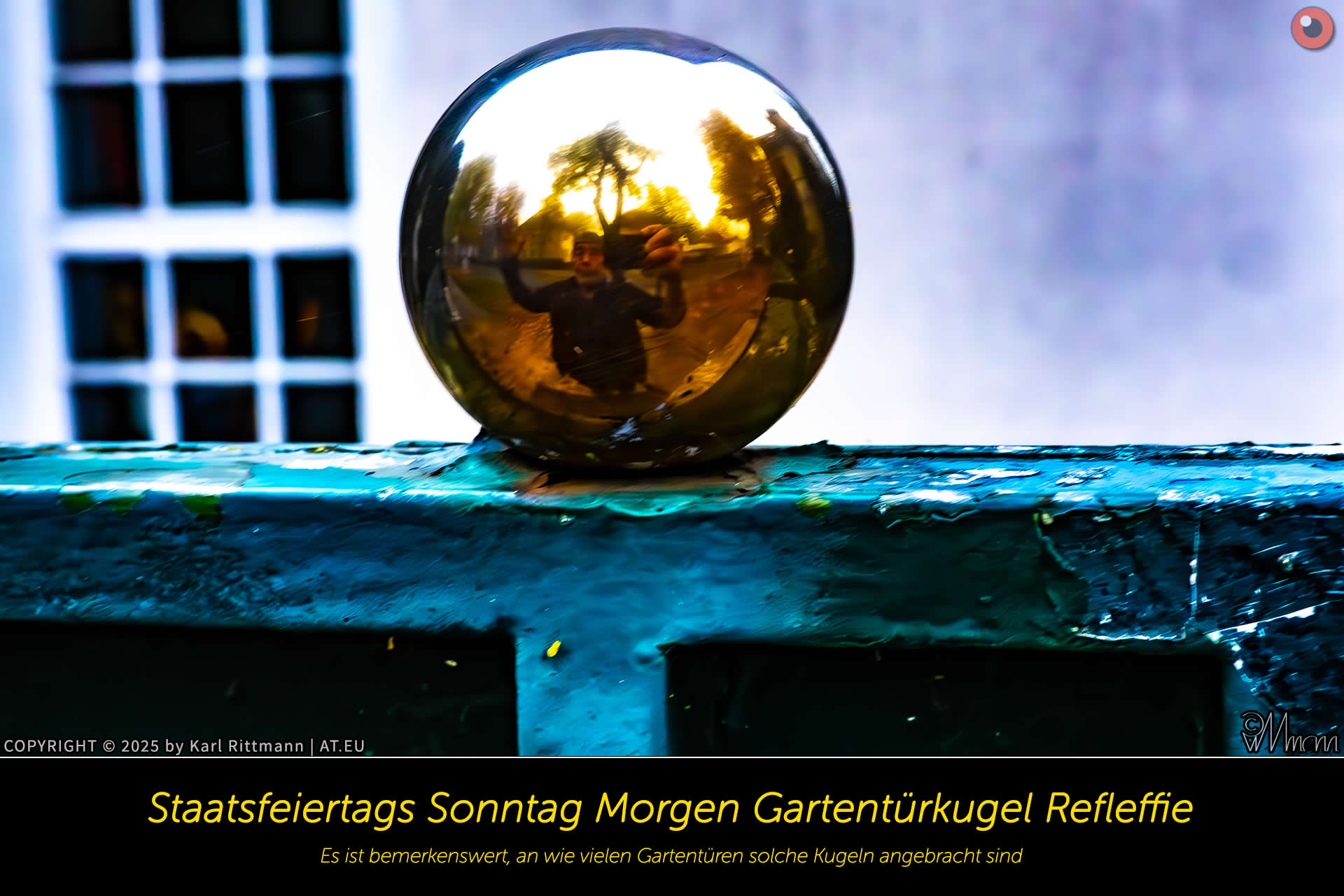 Staatsfeiertags-Gartentuerkugel-Refleffie